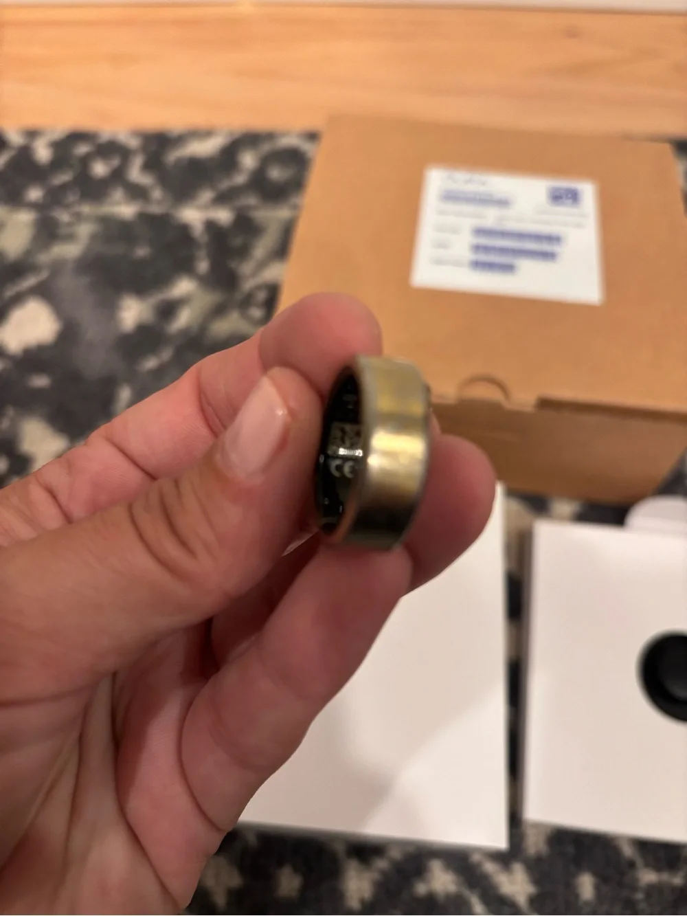 Preowned & in used condition Oura Ring Gen3 Heritage in Gold (tarnished) US 9